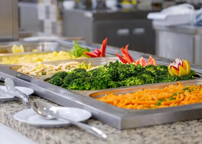 Garden Nevis 酒店 阳光海滩