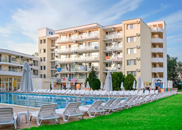 Хотел Garden Nevis Слънчев бряг