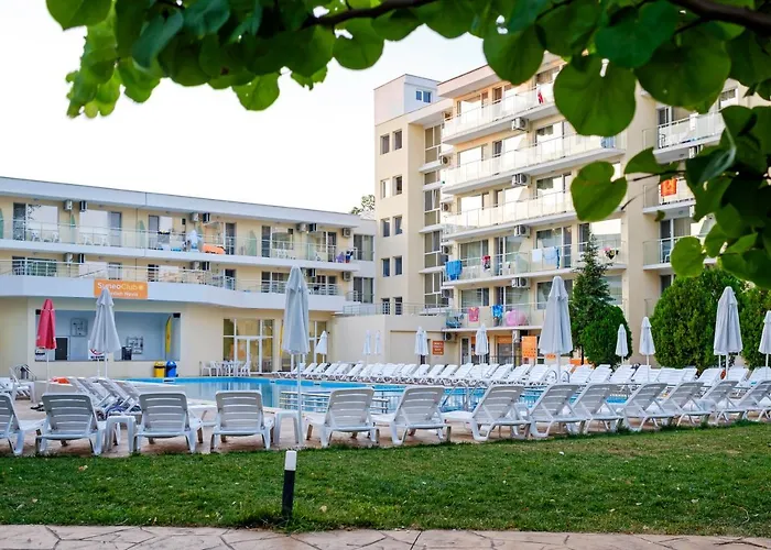 Garden Nevis Хотел Слънчев бряг