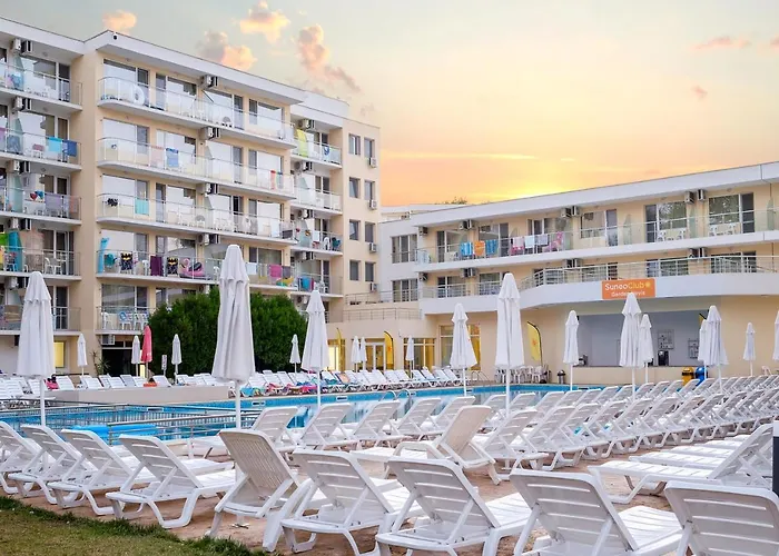 Хотел Garden Nevis Слънчев бряг