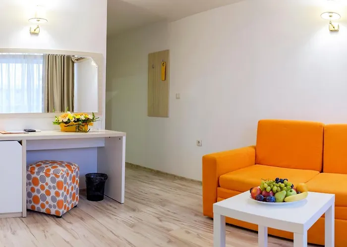 Otel Garden Nevis Sunny Beach