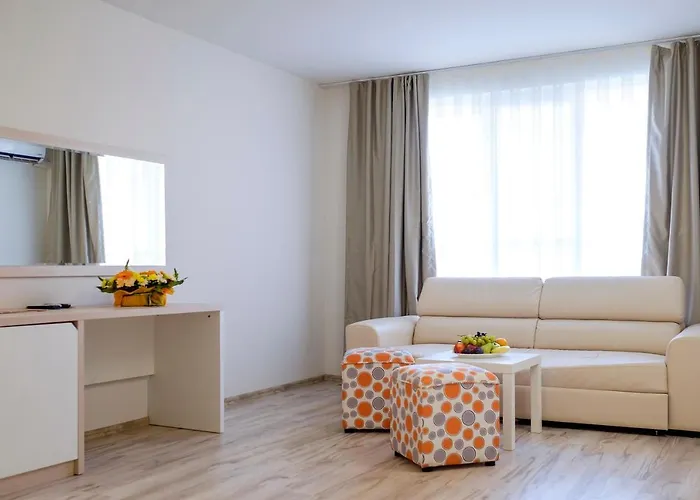 Garden Nevis Слънчев бряг