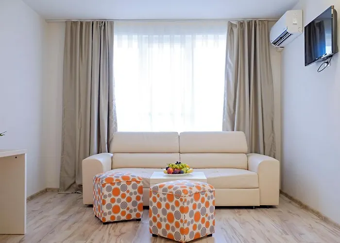 Хотел Garden Nevis Слънчев бряг