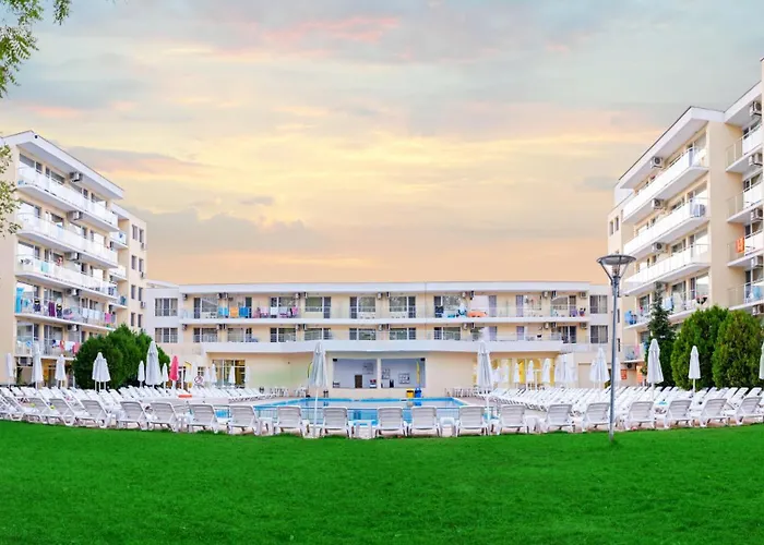 Garden Nevis 酒店 阳光海滩